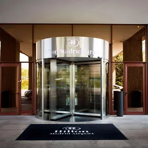 Hilton Airport Отель