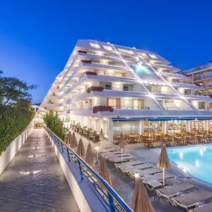 Отель Montemar Maritim, Санта-Сусанна