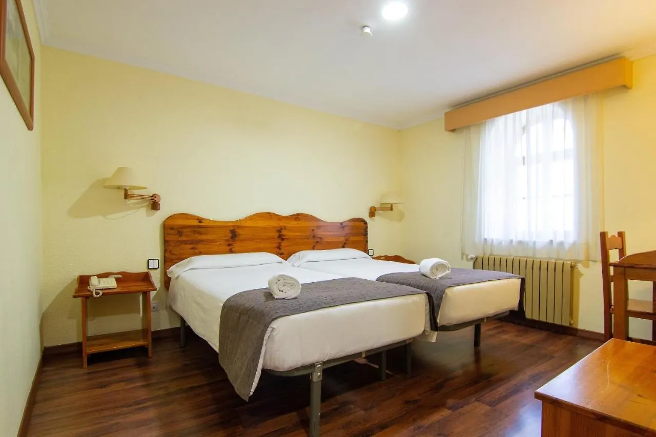 Hotel Vall De Nuria Керальбс 3*,  Испания