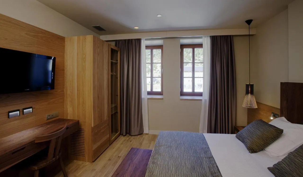 Hotel Vall De Nuria Queralbs